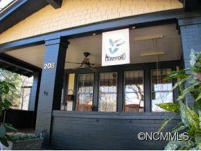 208 Pearson Drive - Photo 4