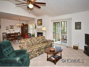 330 MOUNTAIN VALLEY DRIVE - Photo 5