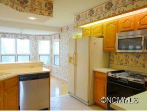 231 Shelburne Road - Photo 2