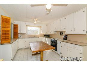 29 Dew Waite Road - Photo 3