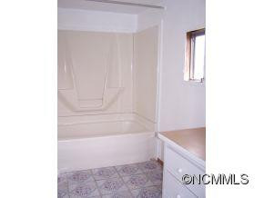 488 Ashworth Circle - Photo 9