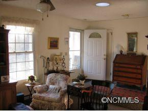 1649 University Heights - Photo 3