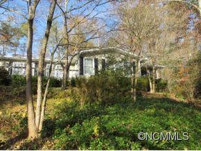 340 Rivercrest Drive