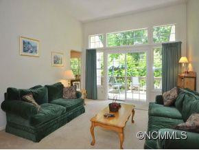 4 PEBBLE BEACH COURT - Photo 2