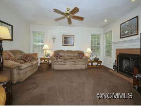 4 PEBBLE BEACH COURT - Photo 9