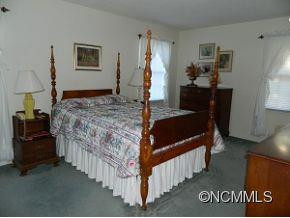 1045 Carousel Lane - Photo 11