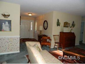 1045 Carousel Lane - Photo 3