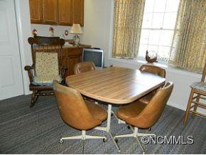 1045 Carousel Lane - Photo 9