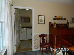 1045 Carousel Lane - Photo 10
