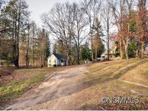 423 ALGERIA STREET - Photo 2