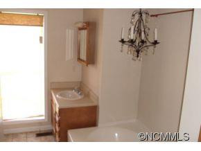 34 Southview Meadow - Photo 14