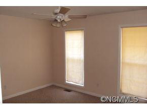 34 Southview Meadow - Photo 10