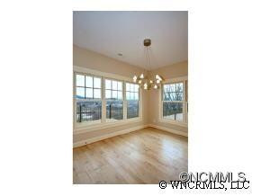 8 Grandview - Photo 3