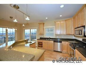 8 Grandview - Photo 4