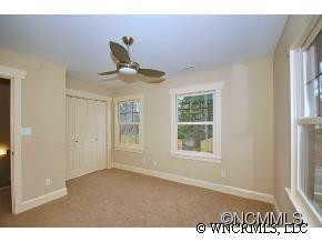 8 Grandview - Photo 6