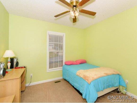 10 FOXBERRY DRIVE - Photo 17