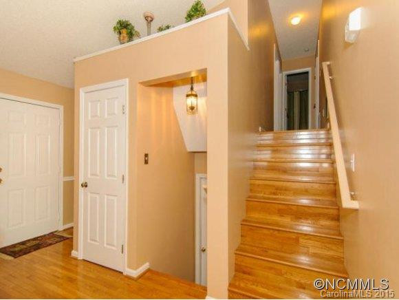 10 FOXBERRY DRIVE - Photo 22