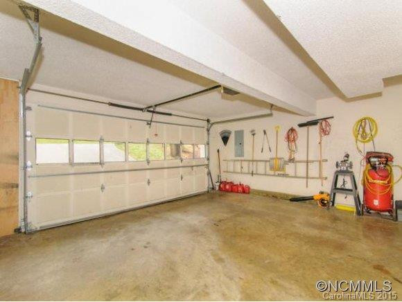 10 FOXBERRY DRIVE - Photo 25