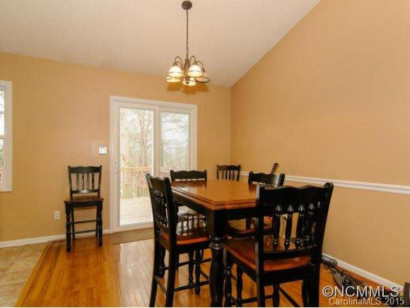 10 FOXBERRY DRIVE - Photo 9