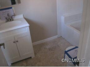  - Photo 11
