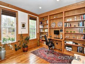 1646 Olmsted Drive - Photo 10