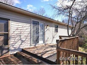 309 HEATHER COURT - Photo 13