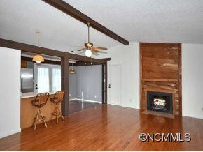 309 HEATHER COURT - Photo 4
