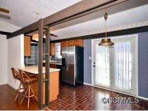 309 HEATHER COURT - Photo 6