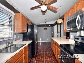 309 HEATHER COURT - Photo 7