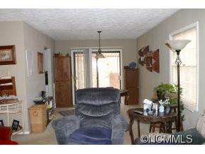 31 Lancelot Ln - Photo 4