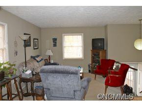 31 Lancelot Ln - Photo 8