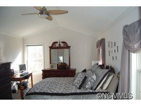 9 Grove Garden - Photo 9