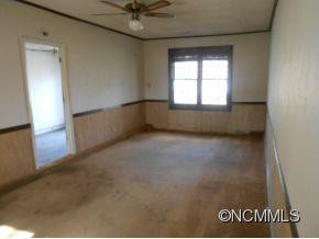 47 Pine Tree Dr. - Photo 6