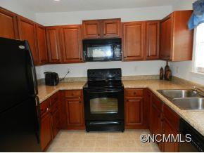 87 Black River - Photo 7