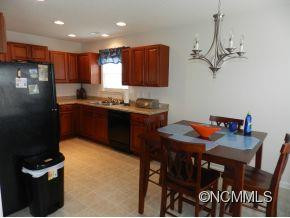 87 Black River - Photo 8