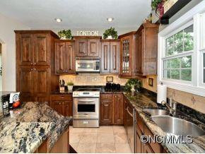 410 LAMP POST DRIVE - Photo 11