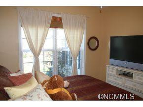 18 Summer Meadow Road - Photo 13