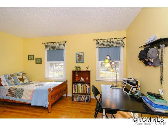 1 East Fox Chase Road - Photo 18