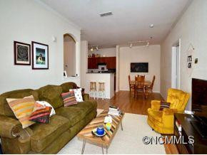 600 VISTA LAKE DRIVE -  #306 - Photo 3