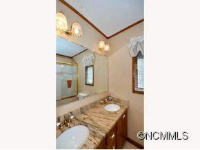 121 STONECREST - Photo 12