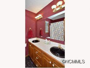 121 STONECREST - Photo 14