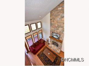 121 STONECREST - Photo 4