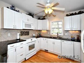 140 FOOTHILLS DRIVE - Photo 11