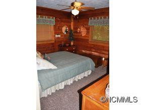 730 WAYHA ZOOSHUGA ROAD - Photo 9