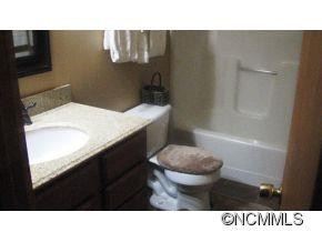 730 WAYHA ZOOSHUGA ROAD - Photo 10