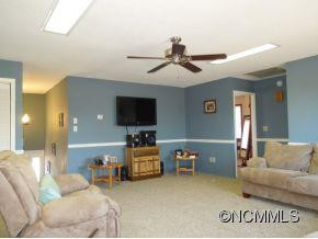 200 Hampton Rd - Photo 3