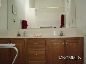 1007 Thorncrest Drive - Photo 9
