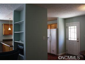 601 Laurel Drive - Photo 4
