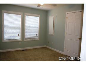 601 Laurel Drive - Photo 8