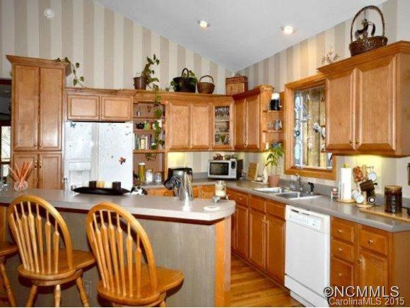 706 LAKE FALLS ROAD - Photo 5